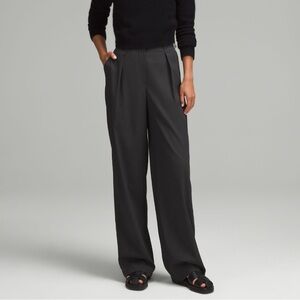 Lululemon Black Pleat Front High Rise Trouser